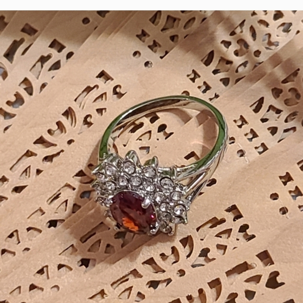 Elegant Silver and Red Gemstone Ring Size 10 - Picture 6 of 15